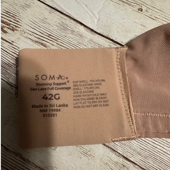 SOMA Geo Lace Full Coverage Bra Size 42G Beige Neutral Pink Padded Underwire - Picture 4 of 7